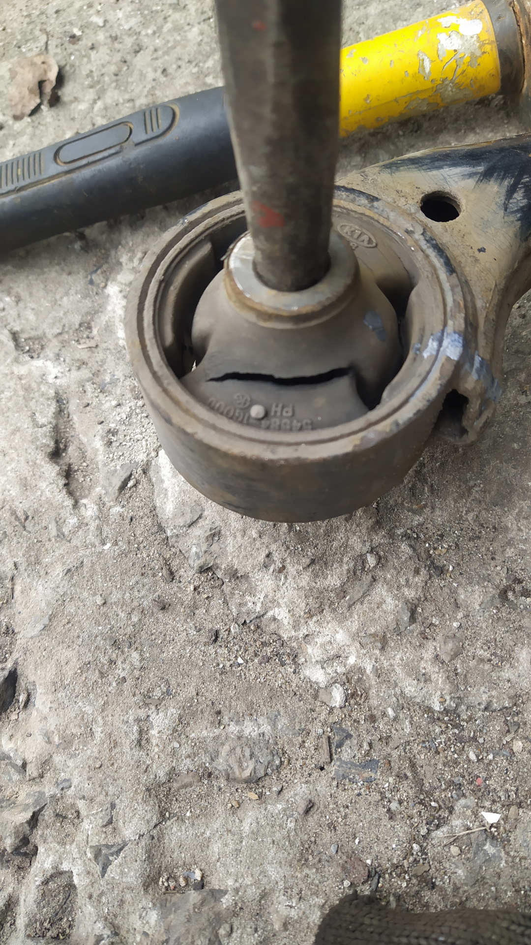 Замена Сайлентблоков передних киа рио 2 — KIA Rio (2G), 1,4 л, 2009 ...