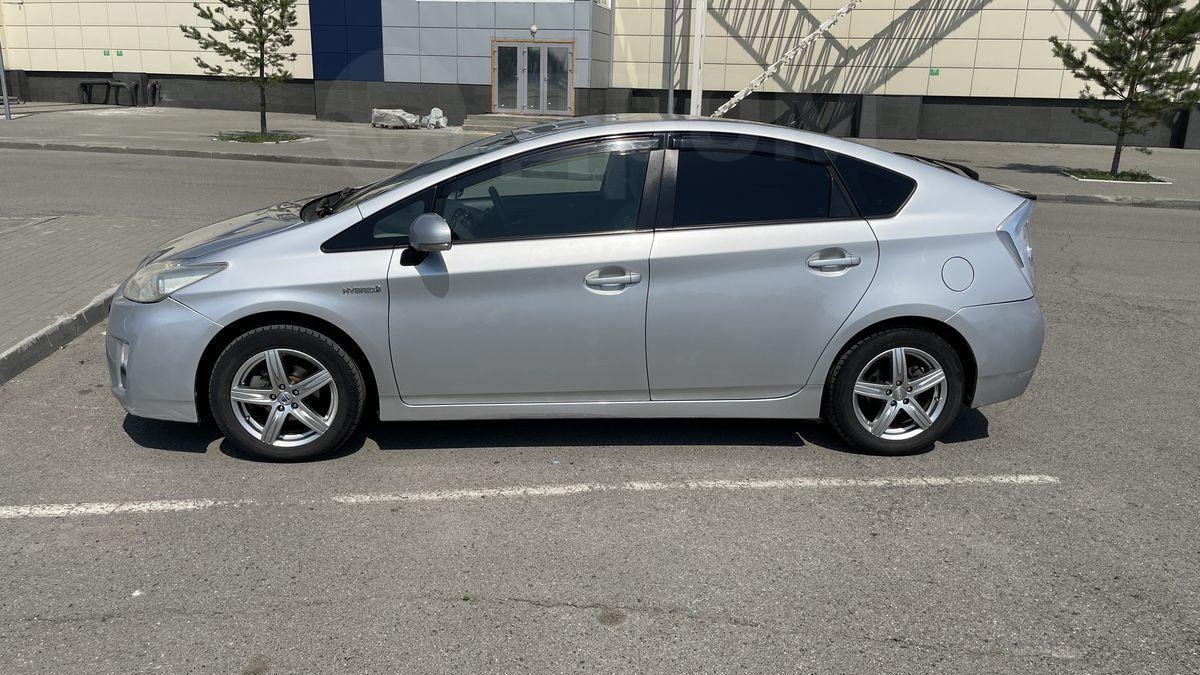 Toyota Prius (30) 1.8 гибридный 2010 | プリウス на DRIVE2