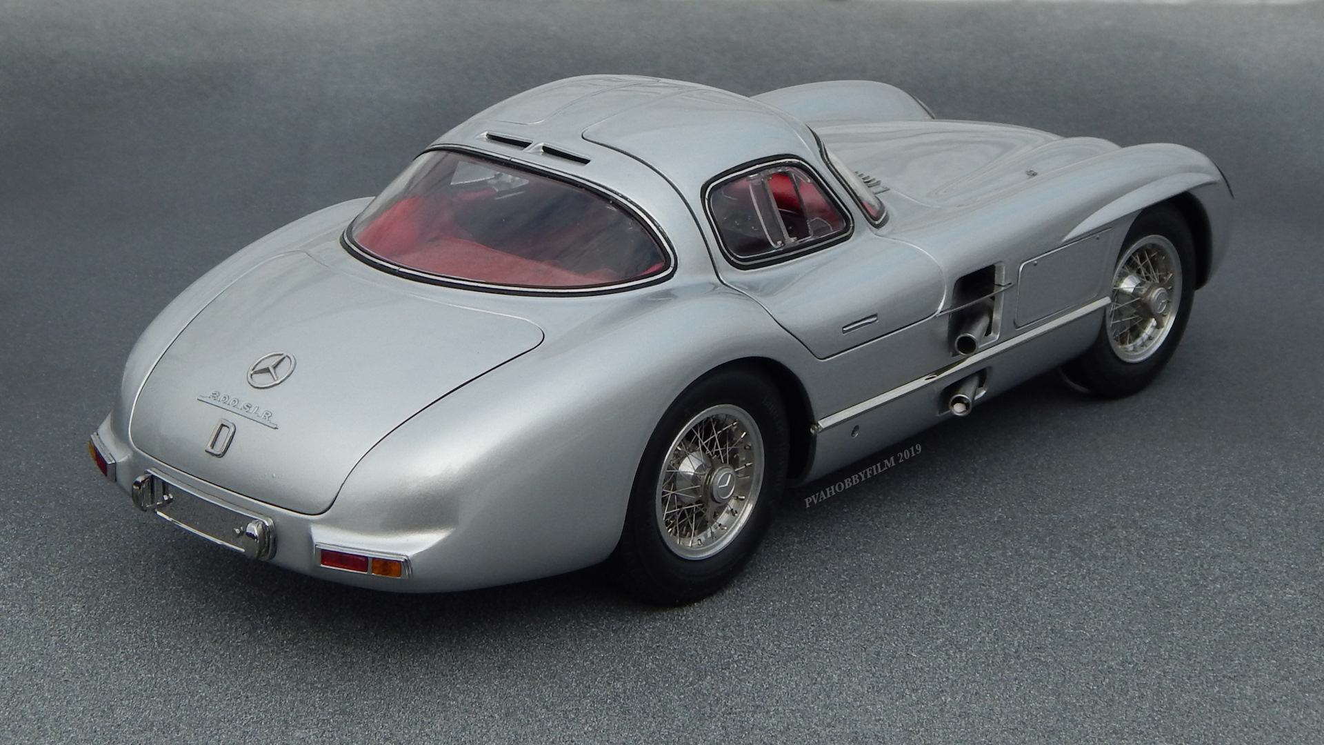 Мерседес Бенц 300 SLR Uhlenhaut. Mercedes-Benz 300 SLR Uhlenhaut Coupe. Mercedes-Benz 300 SLR 1955. Mercedes-Benz 300 SLR Uhlenhaut — $142 000 000..