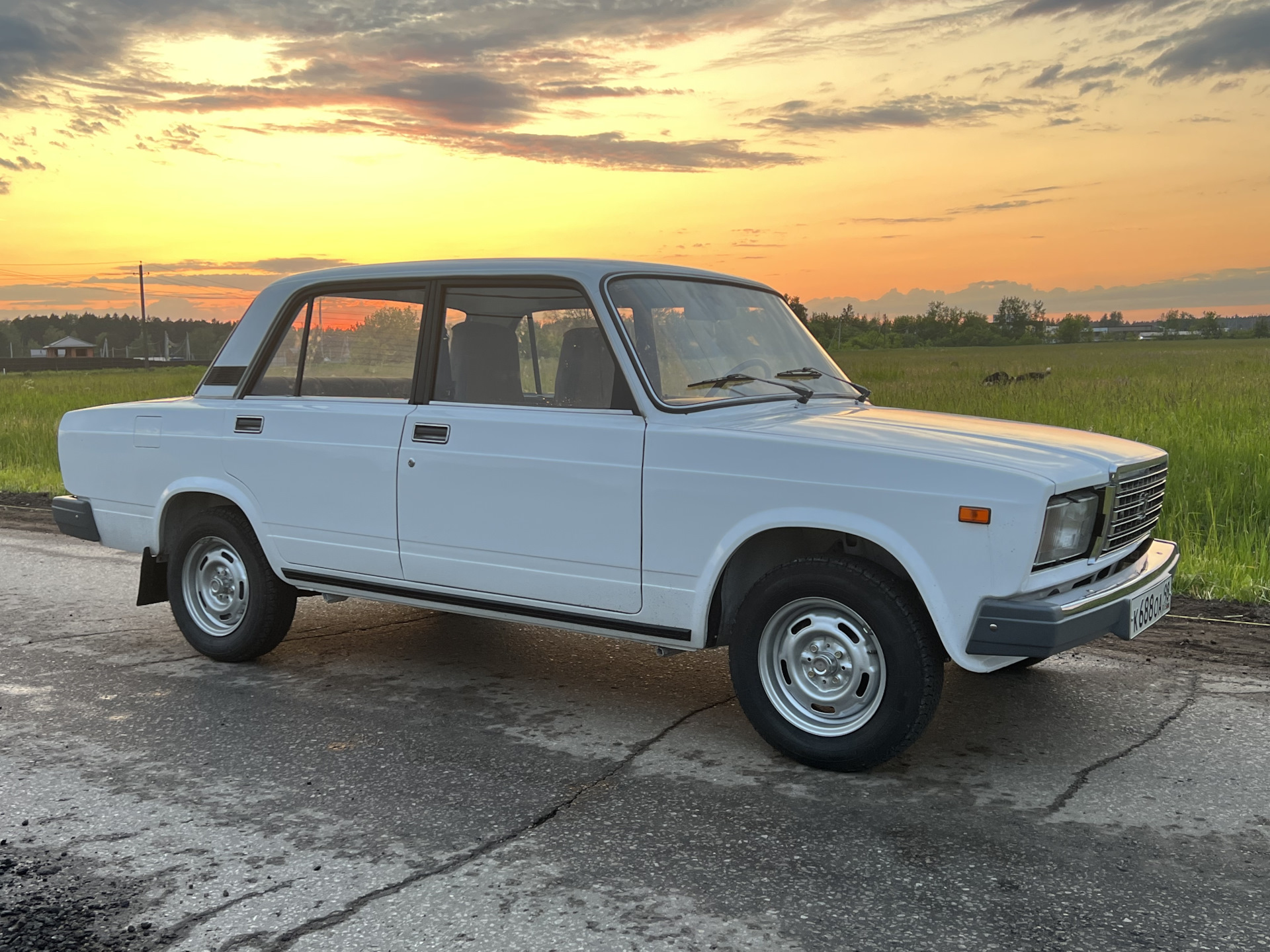 Видимо з. ВАЗ-2105 Жигули Венгрия автосалон. Жигули ВАЗ 2105 1979 год Россия. Жигули ВАЗ 2105 на улицах в 1979 году в России.