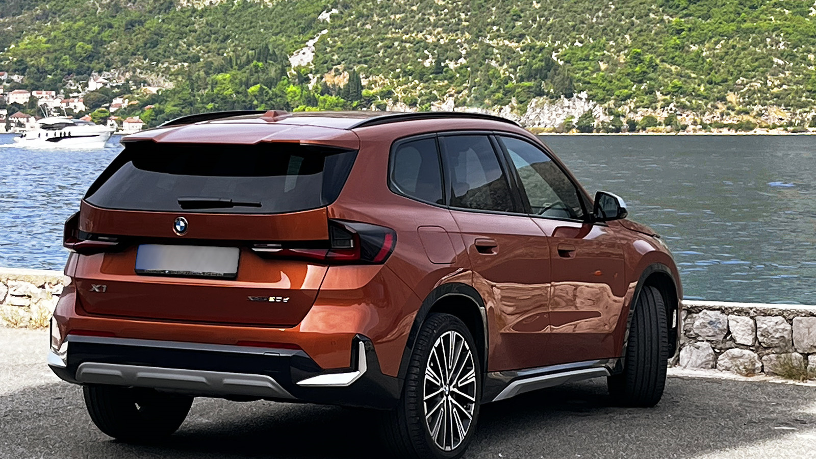 BMW X1 (U11): Engines & technical data