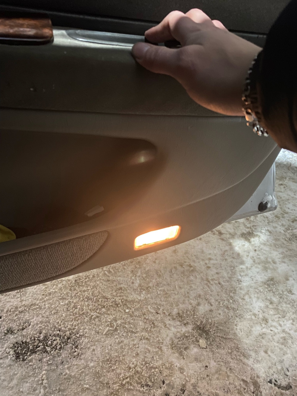 Сезам — откройся. Починка замка двери Toyota Chaser 100. — Toyota ...