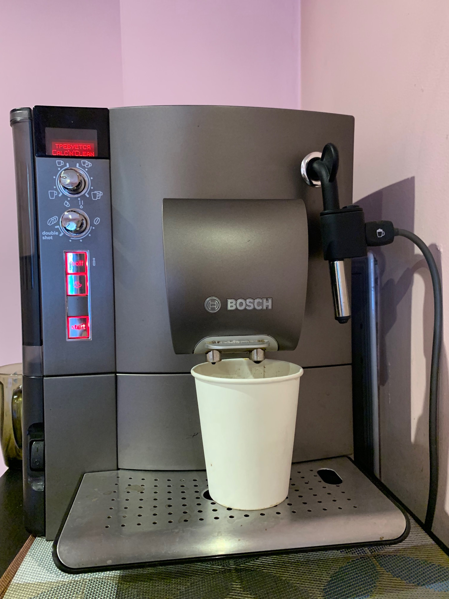Кофемашина bosch verocafe. Кофемашина bosch veroaroma 500 tes60523rw. Кофемашины bosch clean. Кофемашины bosch clean. Комбинированная кофемашина бош тка 6300.