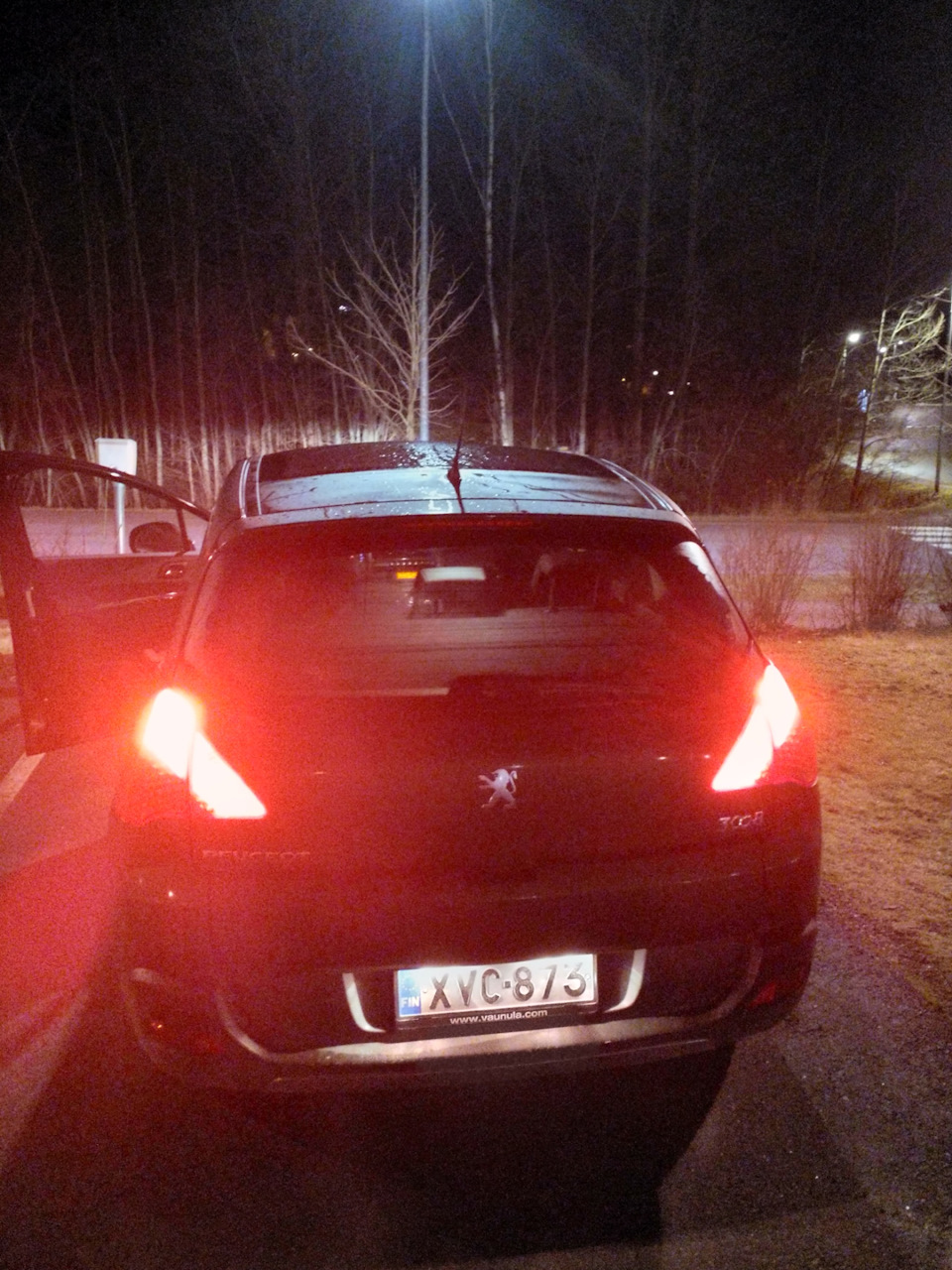 Не горит доп стоп сигнал. — Peugeot 3008 (1G), 1,6 л, 2010 года ...