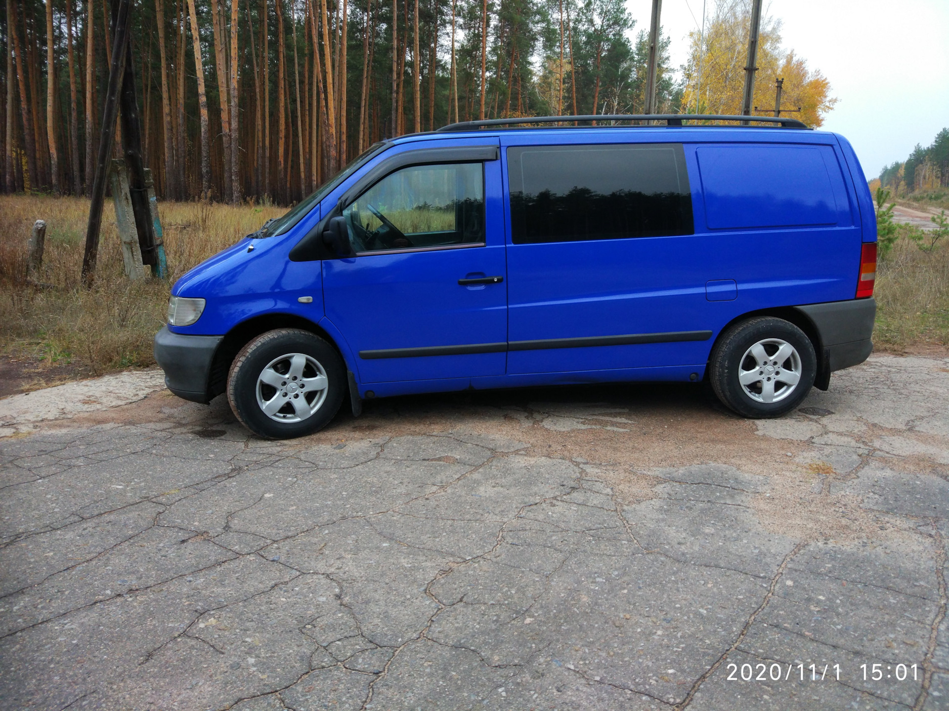 Ооо вито 1. Мерседес Вито 1. Мерседес Вито первого поколения. Голубой Mercedes Benz Vito 1 поколения. Литые диски Мерседес Вито первого поколения.