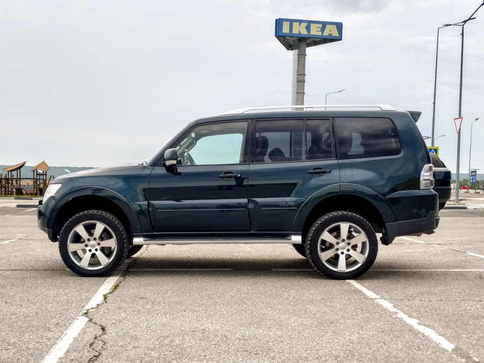 Фото в бортжурнале Mitsubishi Pajero (4G)
