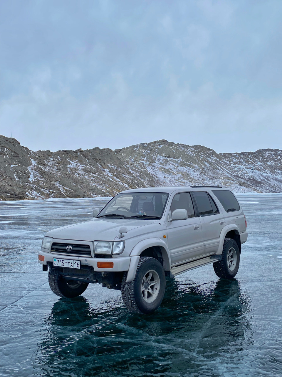 Ищу передний бампер — Toyota Hilux Surf (3G), 2,7 л, 1997 года | запчасти |  DRIVE2