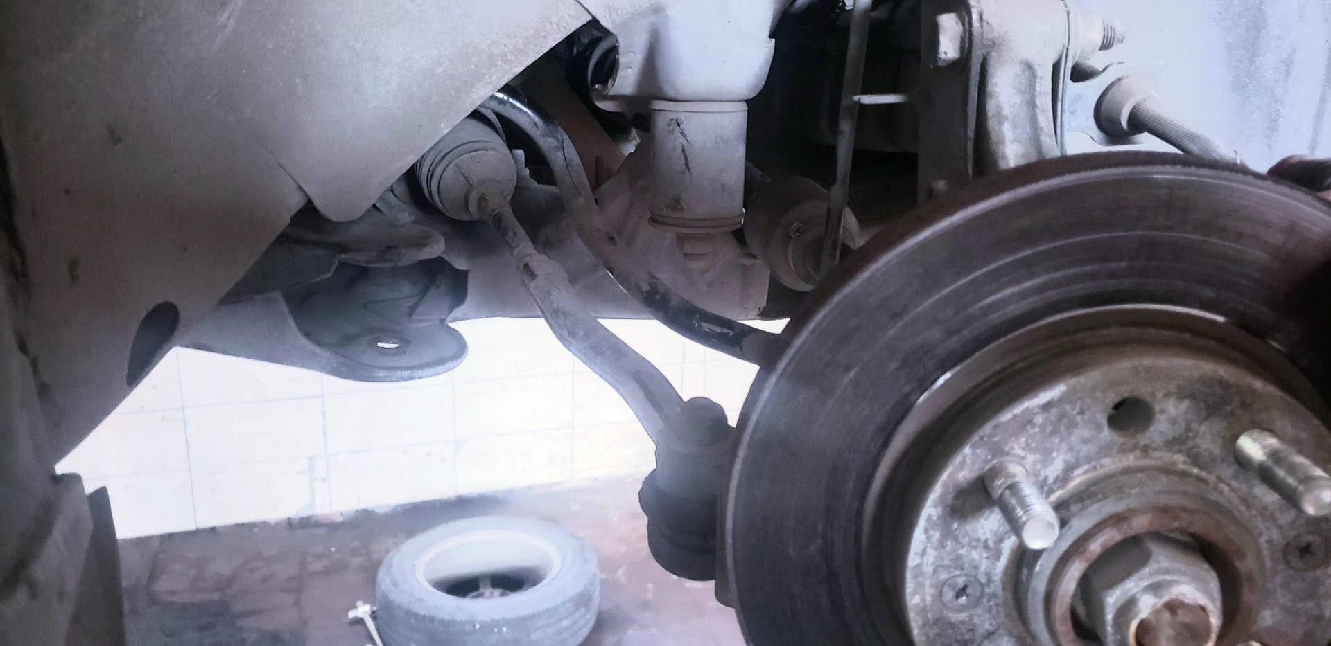 Замена сайлентблоков переднего рычага — Chevrolet Aveo Sedan (1G), 1,5 ...