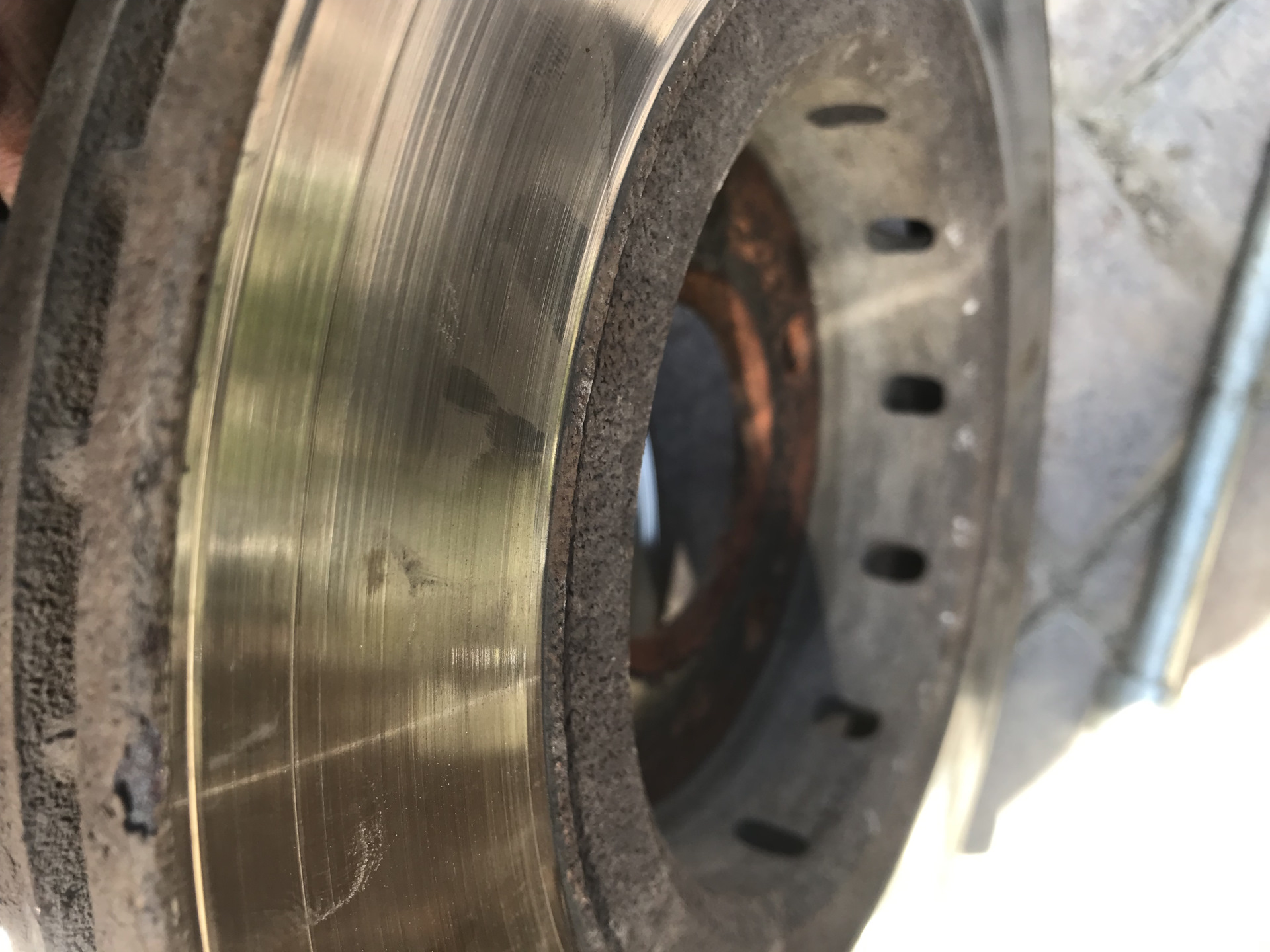 #17 Замена передних тормозных дисков и ТО тормозной системы ...