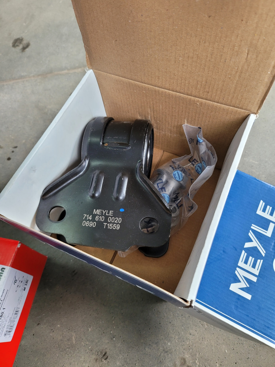 Номер 3: Реставрация рулевой рейки + замена 2 задних сайлентблок ...