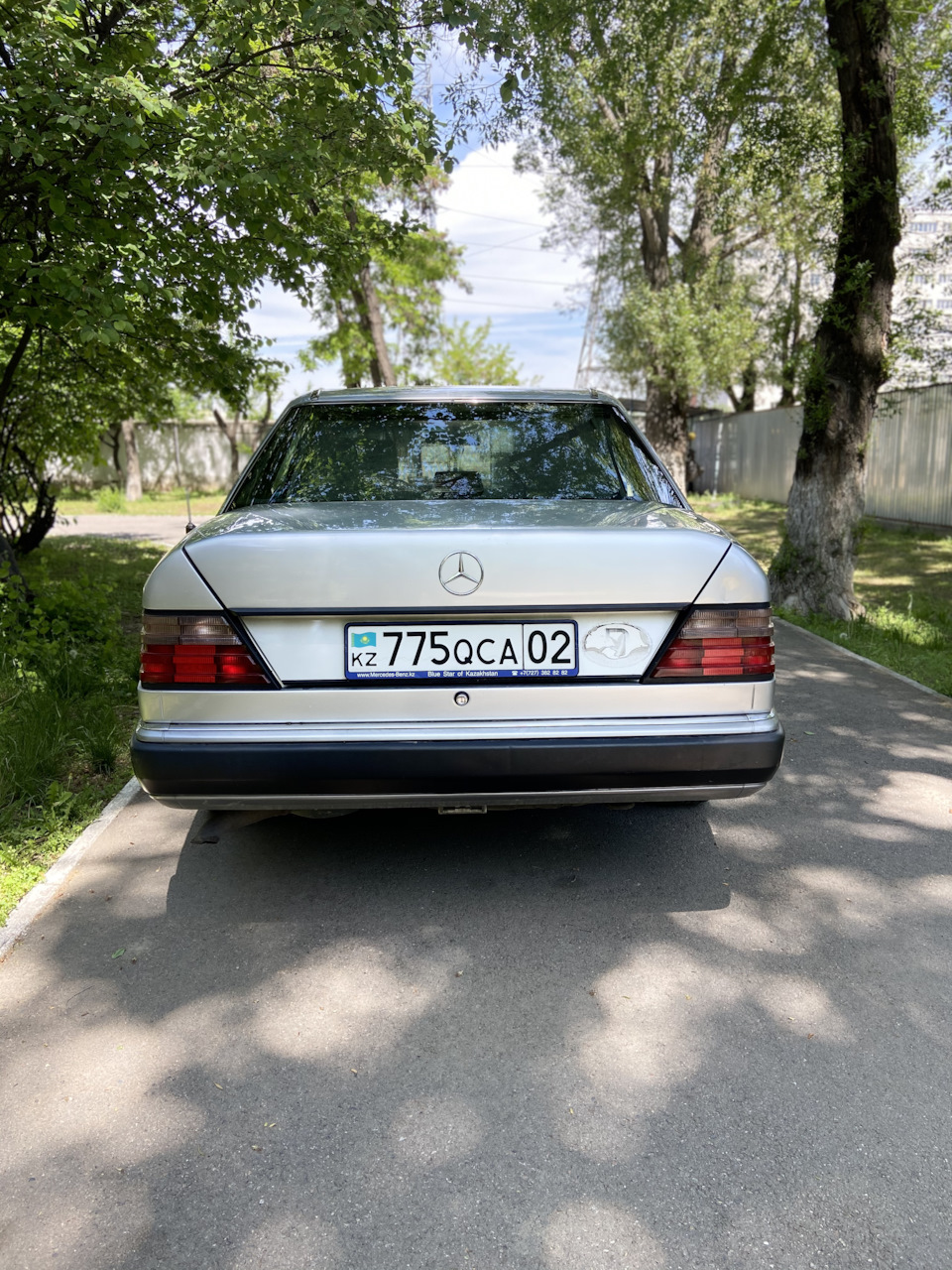 W124 регулировка. Двери 124 фото.