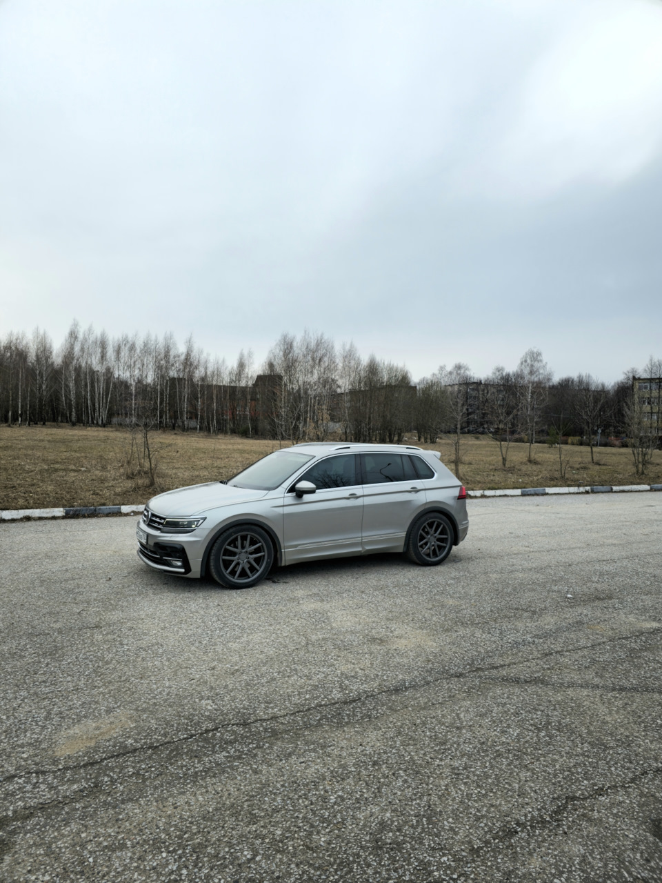 Продам Tiguan 220лс Sportline 2018. Продано. — Volkswagen Tiguan (2G), 2 л,  2018 года | продажа машины | DRIVE2