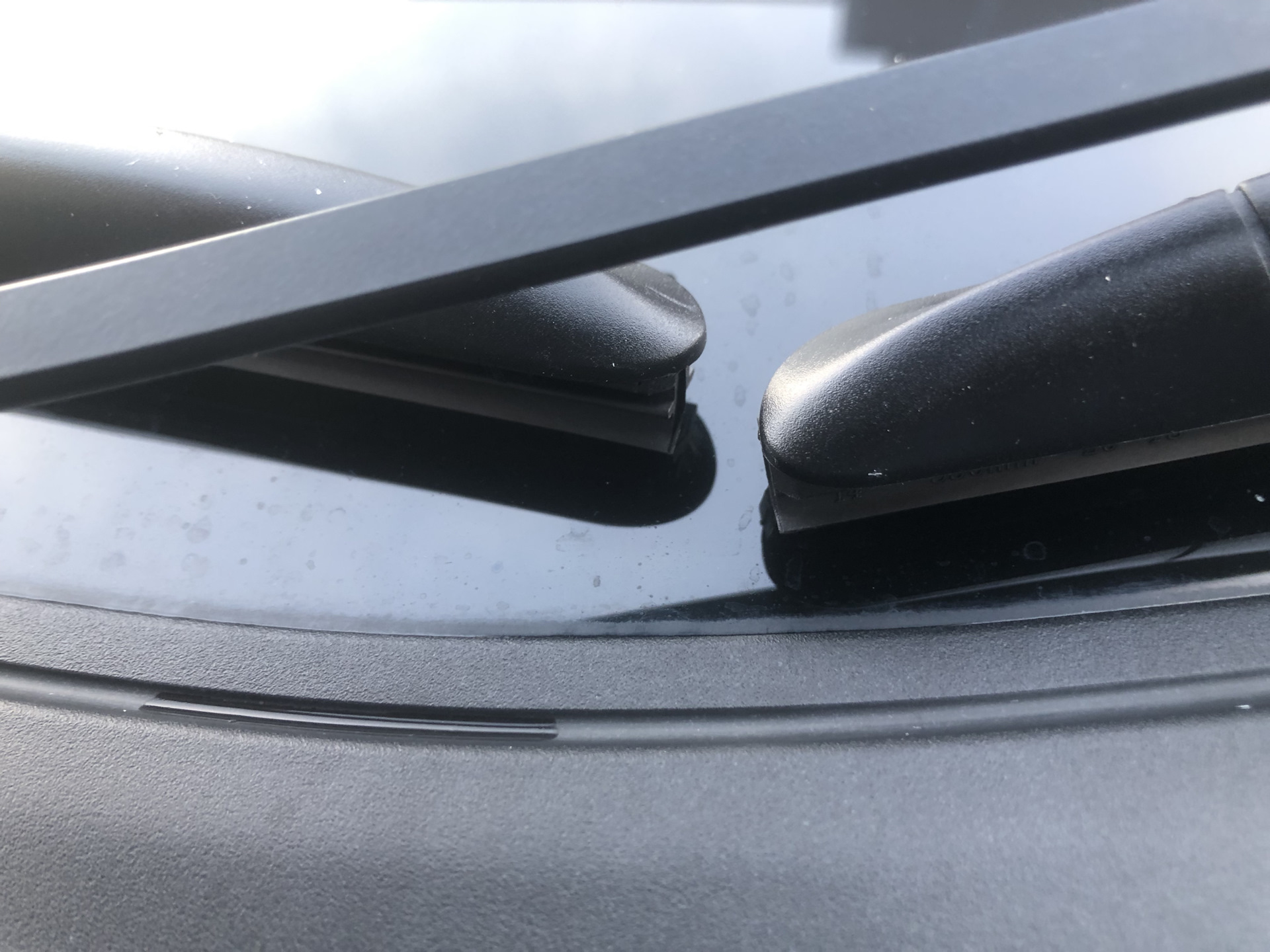 Гибридные дворники на гибрид🙃 — Nissan Note e-Power, 1,2 л, 2016 года ...