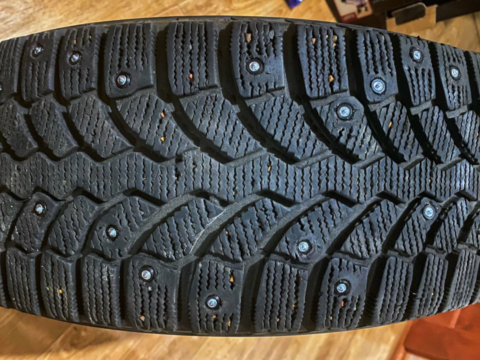 . — Renault Logan (2G)