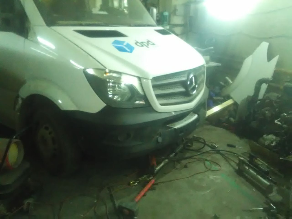 Установка рестайловой морды 906 Мерседеса спринтера — MAJIKKU на DRIVE2