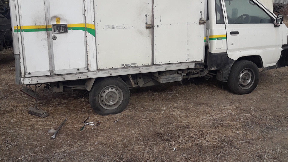 Toyota Lite Ace Помощник