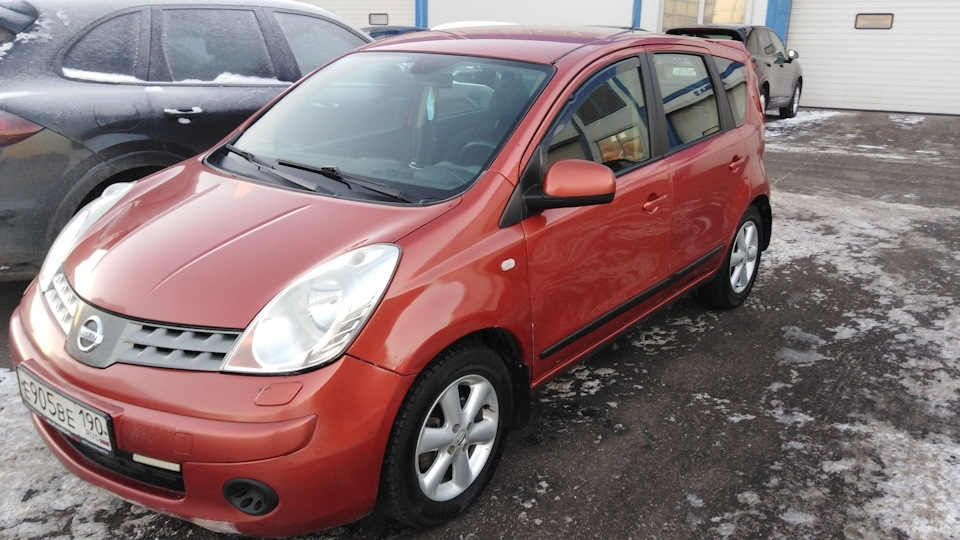 Ниссан ноут 2007. Nissan Note 2007 1.4. Поставки на Ниссан ноут 2007 1.4.