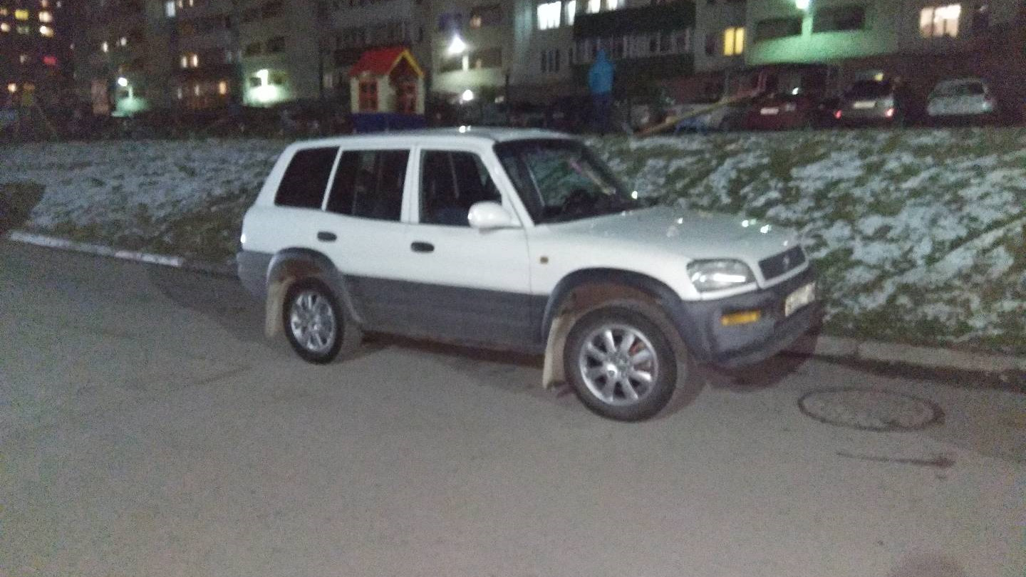 Toyota RAV4 (I) 2.0 бензиновый 1997 | Левый руль, механика. на DRIVE2