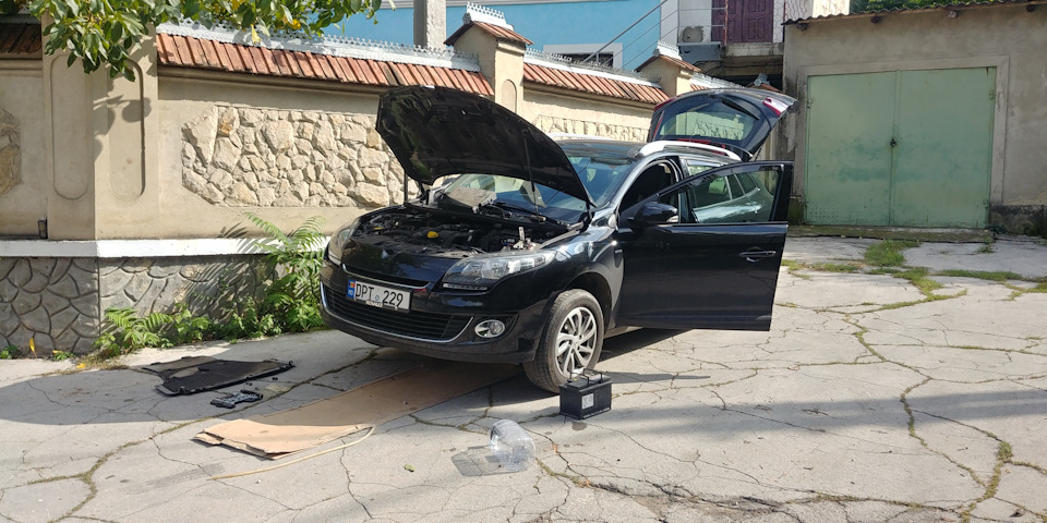 Экспресс замена масла КПП, замена антифриза — Renault Megane III, 1,5 л ...