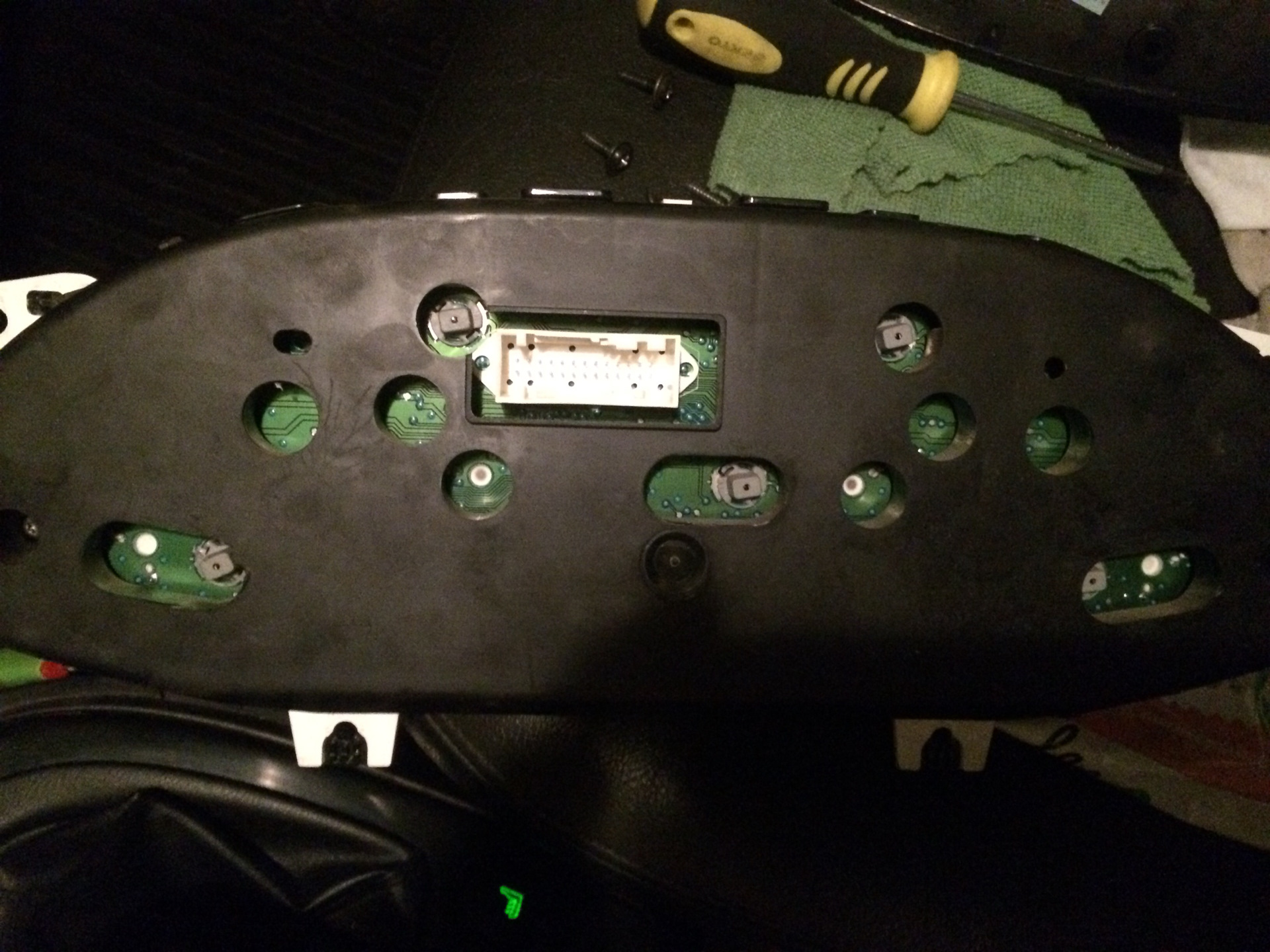 Лампы приборной панели форд фокус 1. Лампочка в прикуривателе форд мондео 4. Лампы приборной панели мондео 3. Лампочки в прибор панели на дэу джентра. Лампы приборной панели мондео 3.