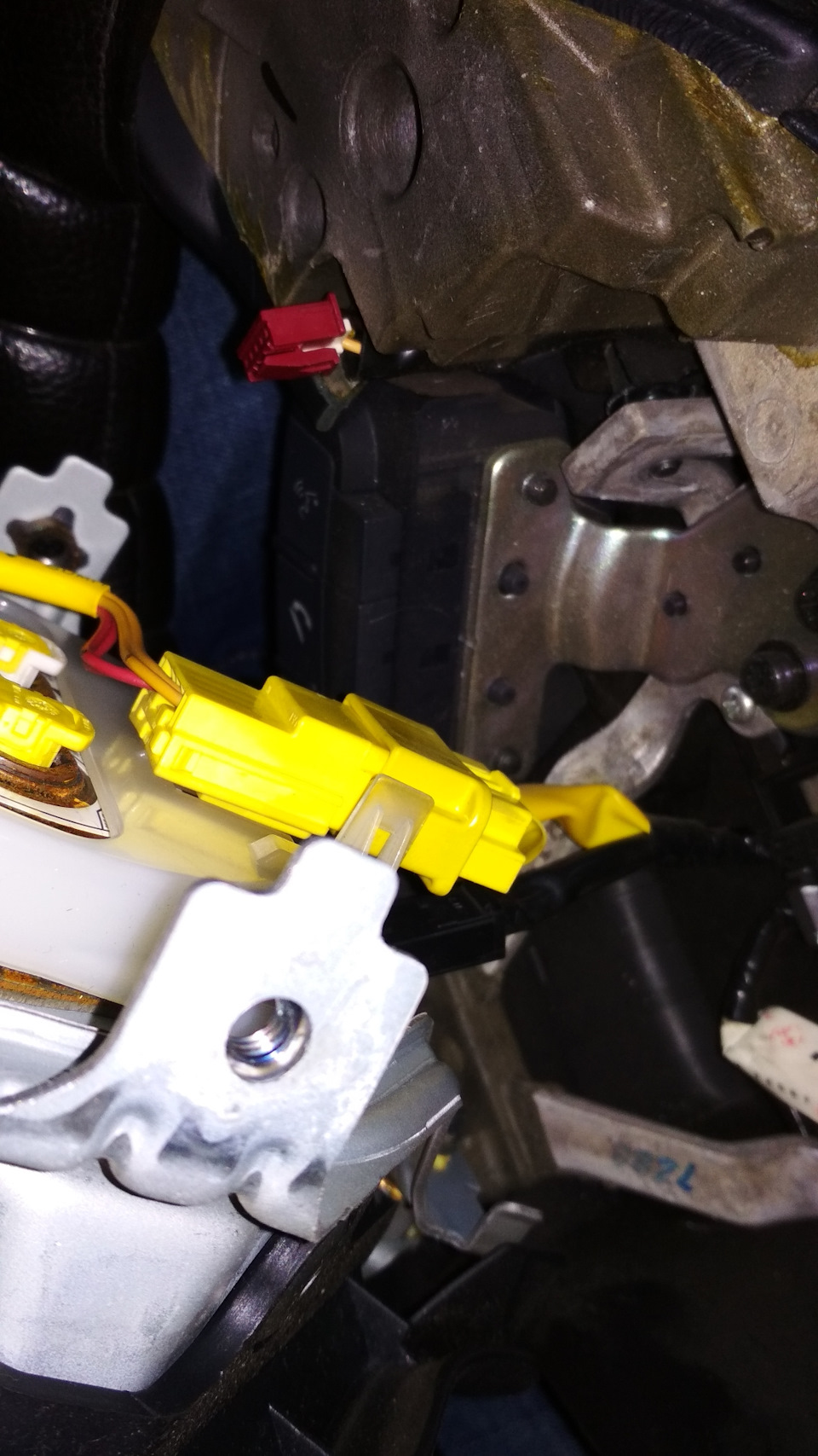 Замена подрулевого шлейфа — DRIVE2