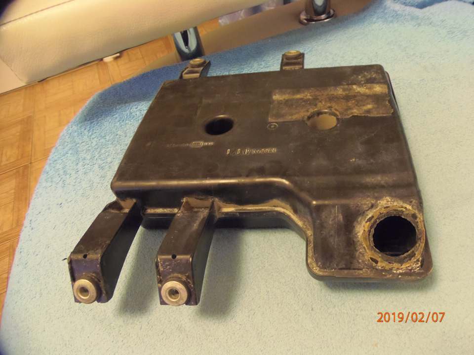 pQAAAgFBwuA 960 для чего нужен резонатор воздушного фильтра в автомобиле ниссан эльгранд