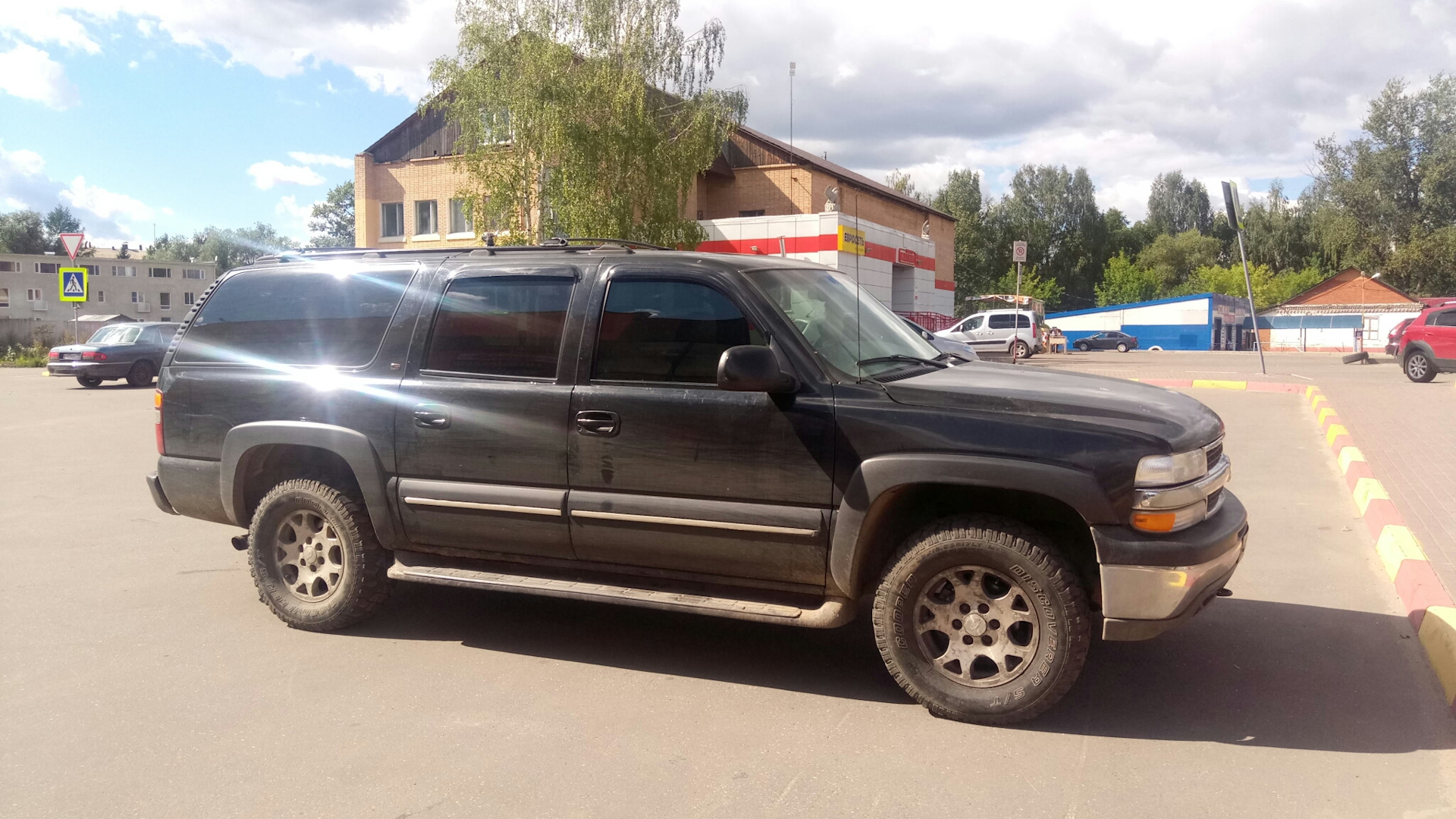 Chevrolet Suburban 10