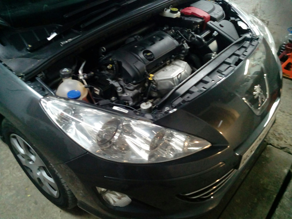 Натяжитель цепи, ремень генератора/кондиционера. — Peugeot 408, 1,6 л ...