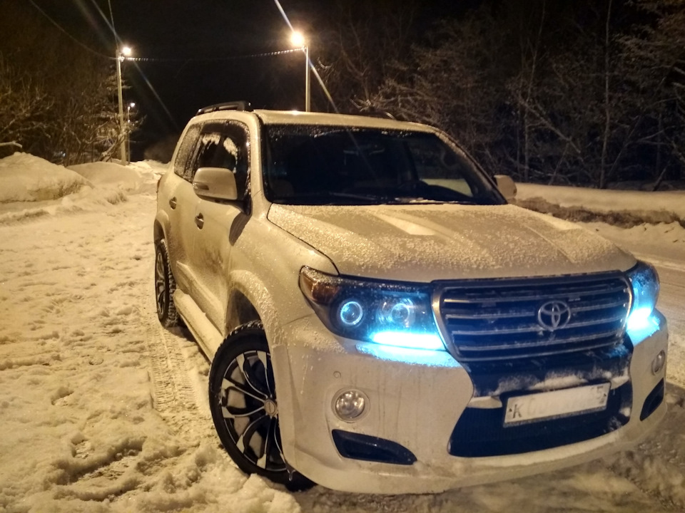 Toyota Land Cruiser 200 зима