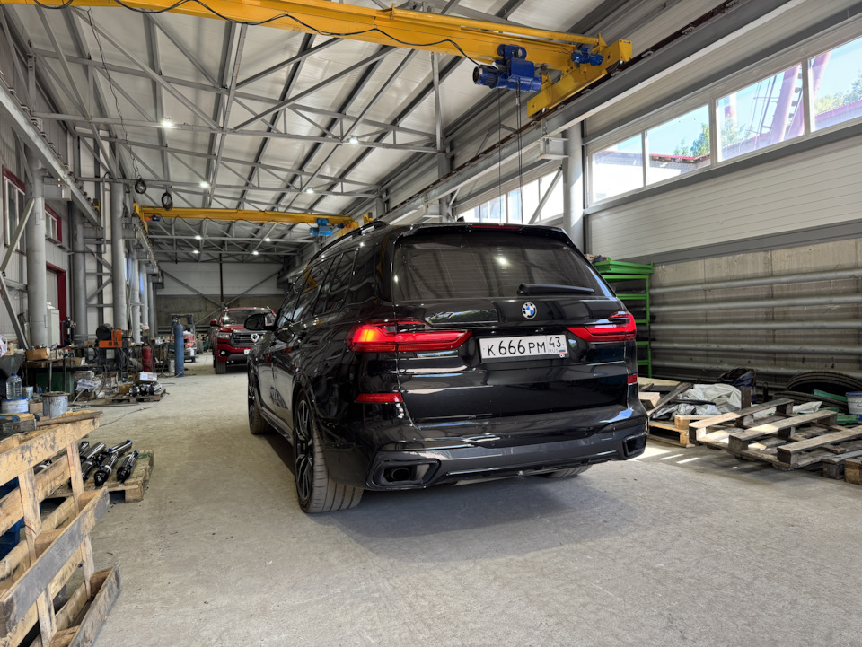 Фото в бортжурнале BMW X7 (G07)