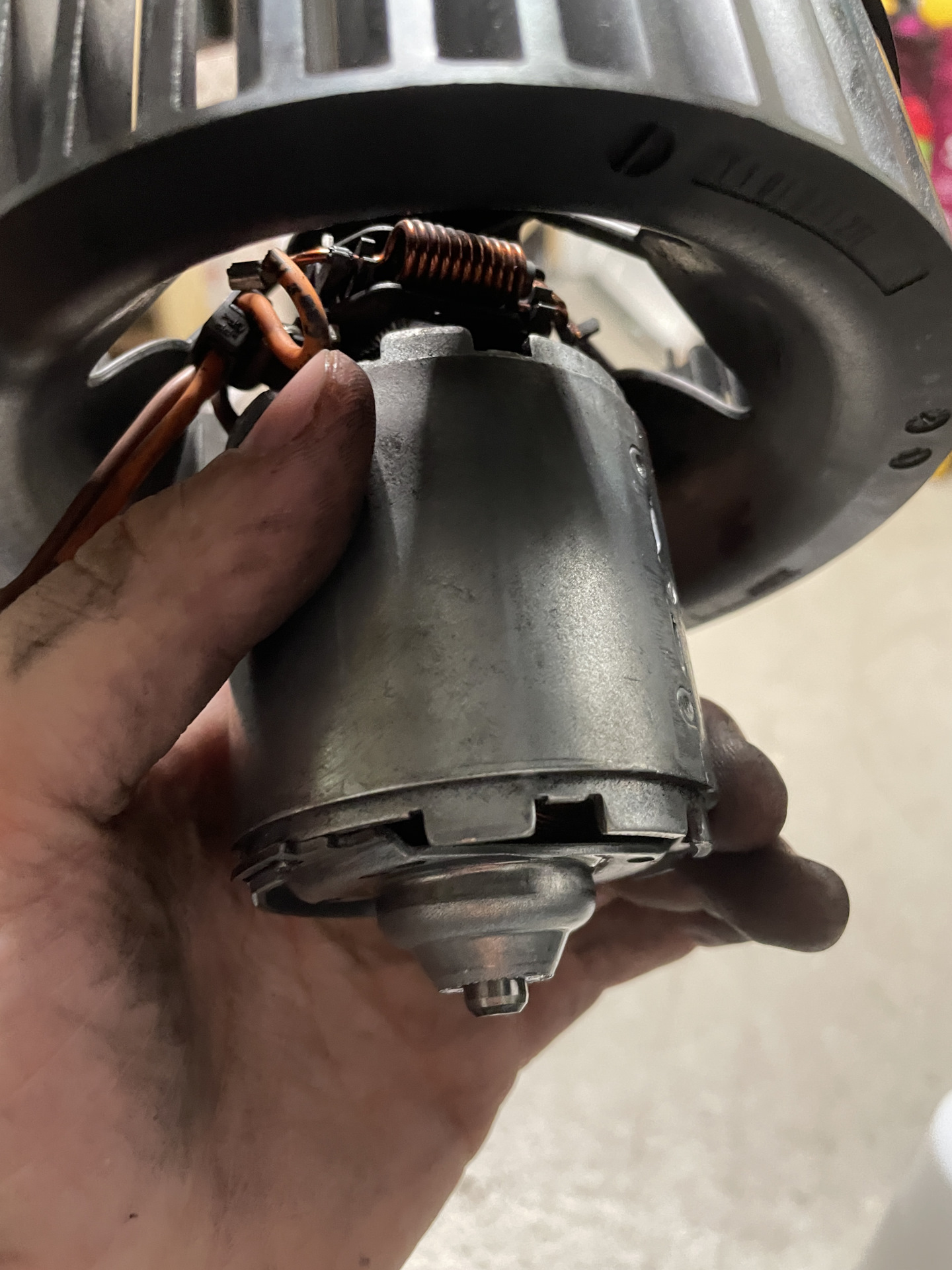 Моторчик печки свистит — Volkswagen Golf Variant (Mk7), 2 л, 2015 года ...