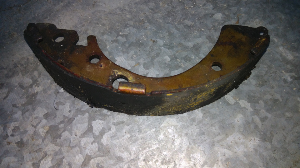 Передня пружина+задние тормозные накладки+передний подшипник ступици ...