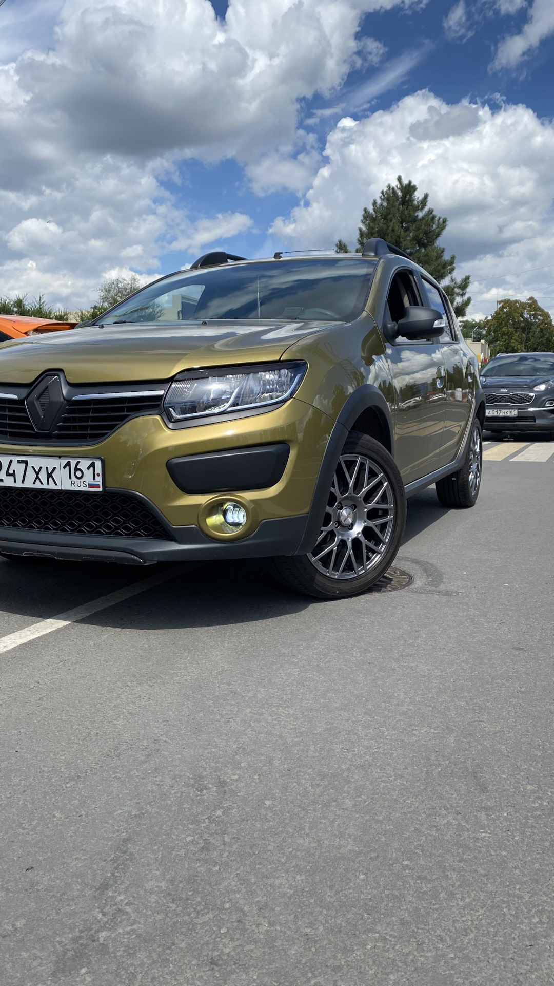 Купил 17 тапки на Рено Сандеро — Renault Sandero Stepway (2G), 1,6 л ...