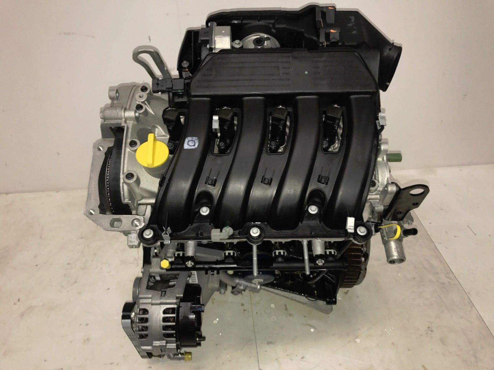 Двигатель дастер 2.0 143 л с. Двигатель f4r Рено Дастер. Двигатель Рено Дастер 2.0 143. Двигатель Renault Duster 2.0 f4r. F4r410 двигатель.