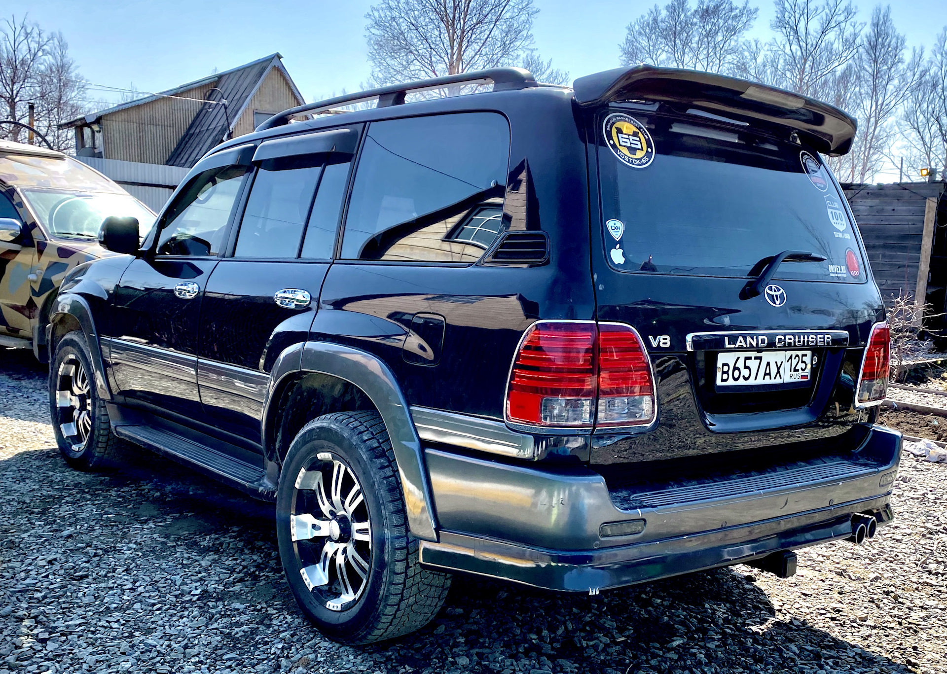 Ленд 100. Land Cruiser 100 1998. Тойота ленд Крузер 1998. Toyota Land Cruiser 100 TRD. Cruiser заниженный ленд Крузер 100.