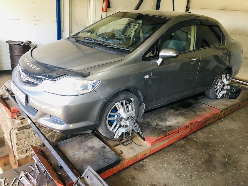 Замена шаровой опоры.Хонда Фит Ария — Honda Fit Aria, 1,5 л, 2006 года ...