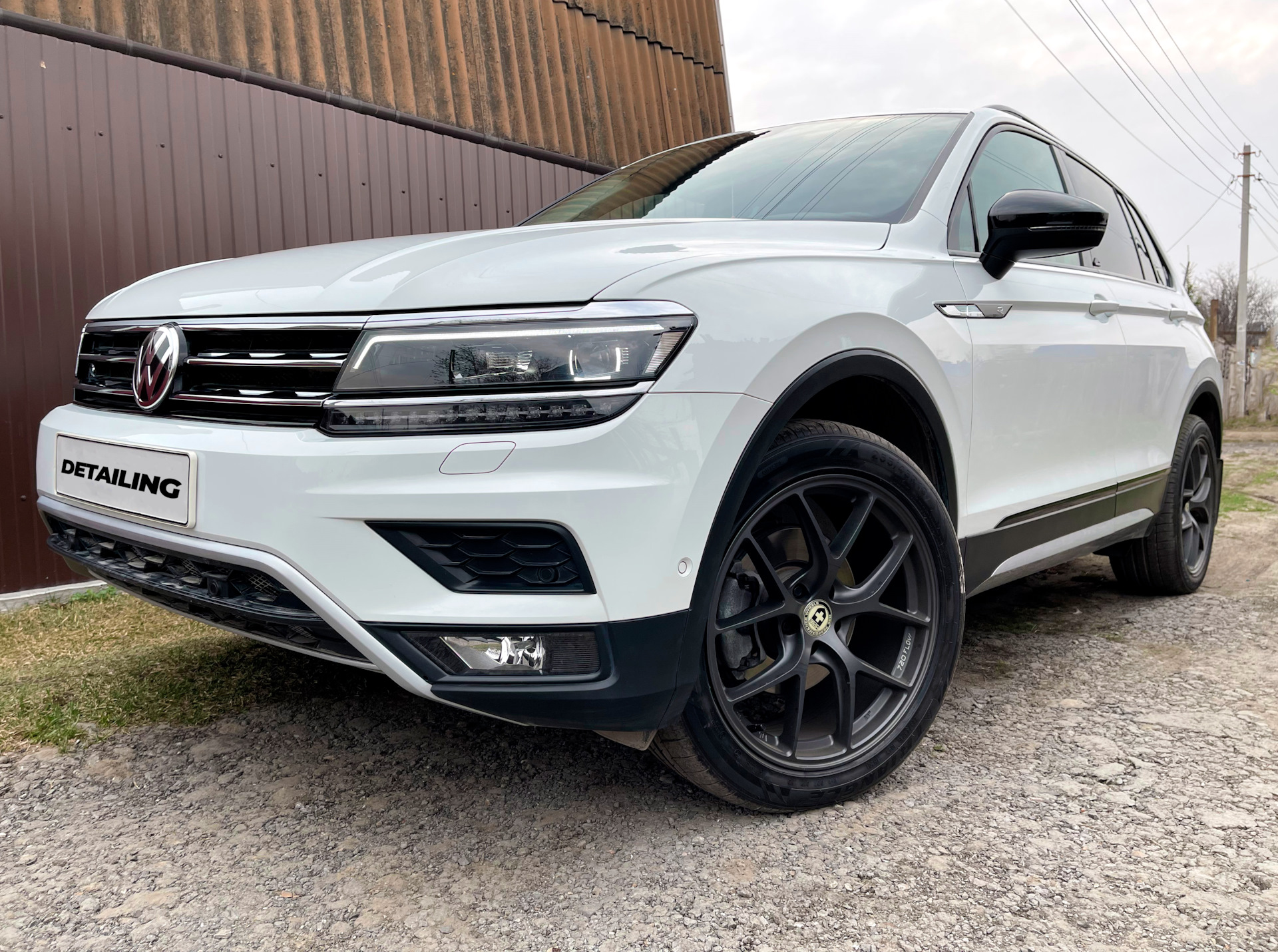 Летний комплект колес. HRE R101 R19 + Triangle TH201 255/45 — Volkswagen  Tiguan (2G), 1,4 л, 2019 года | колёсные диски | DRIVE2