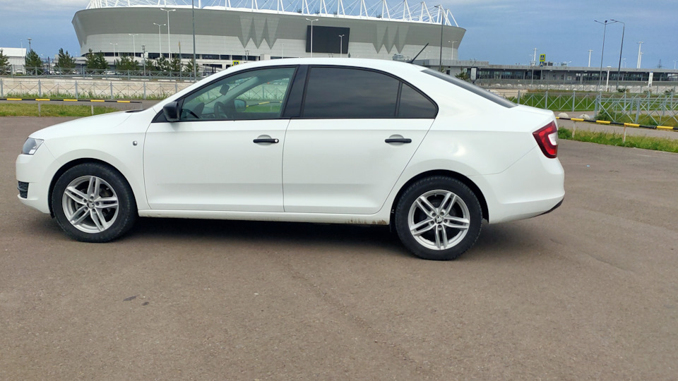 Ближний свет рапид — Skoda Rapid (1G), 1,6 л, 2015 года | своими руками ...