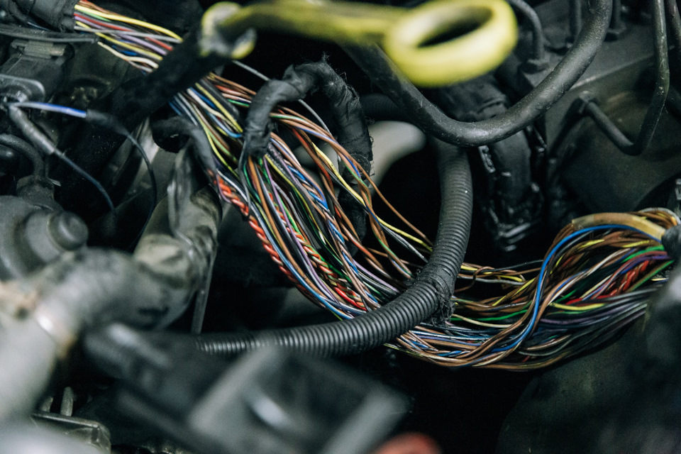 Почему нельзя самостоятельно ремонтировать электрику в автомобиле ...