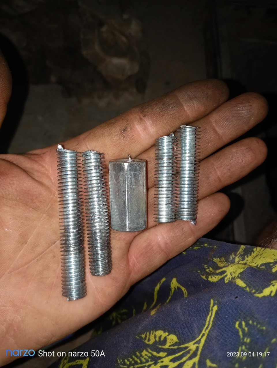 Фото в бортжурнале Renault Megane II. Запчасти на фото: 090419