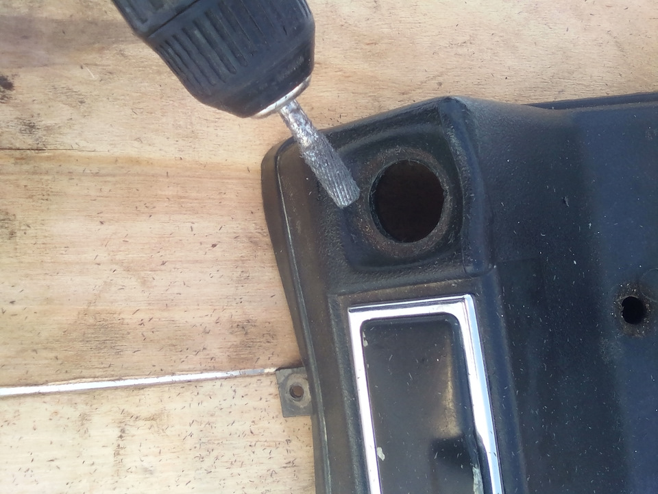 Прикуриватель приора в ниву — Lada 4x4 3D, 1,7 л, 2002 года | своими ...