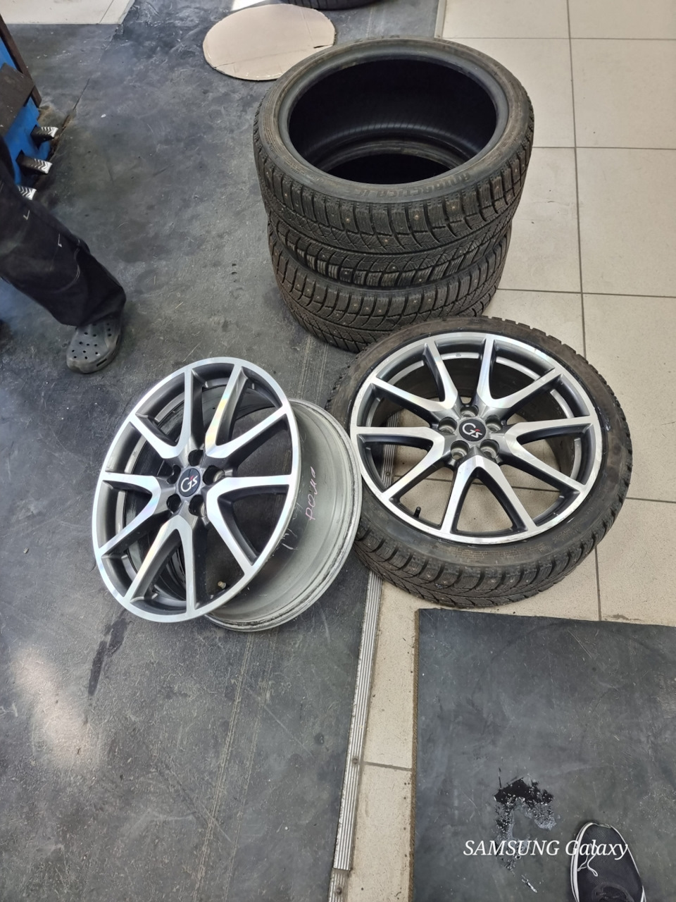 Диски 18 и резина Zeta Antarctica Sport 225/40 R18 китай — Toyota Prius