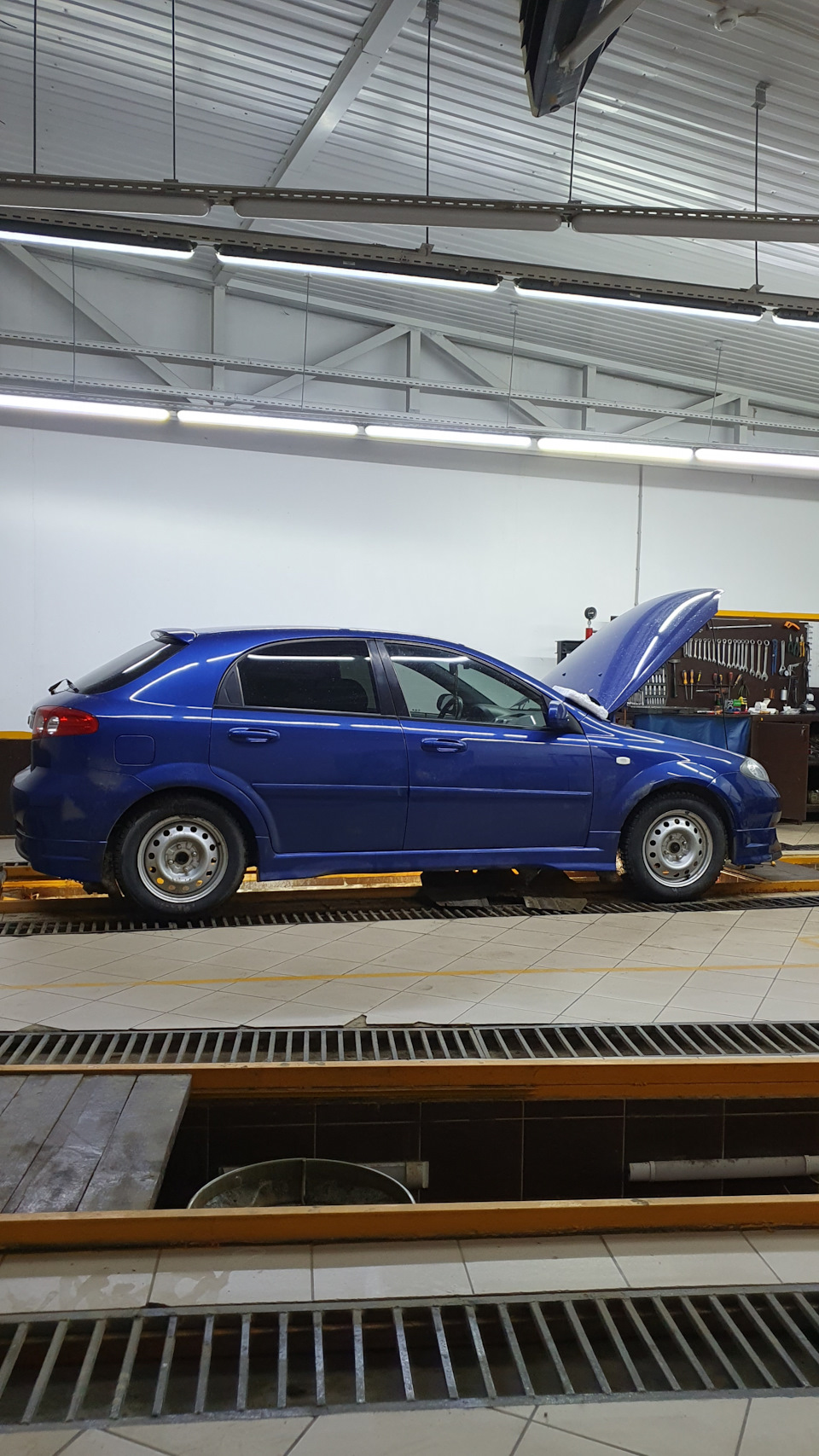 Течет антифриз из термостата! — Chevrolet Lacetti 5D, 1,6 л, 2008 года ...