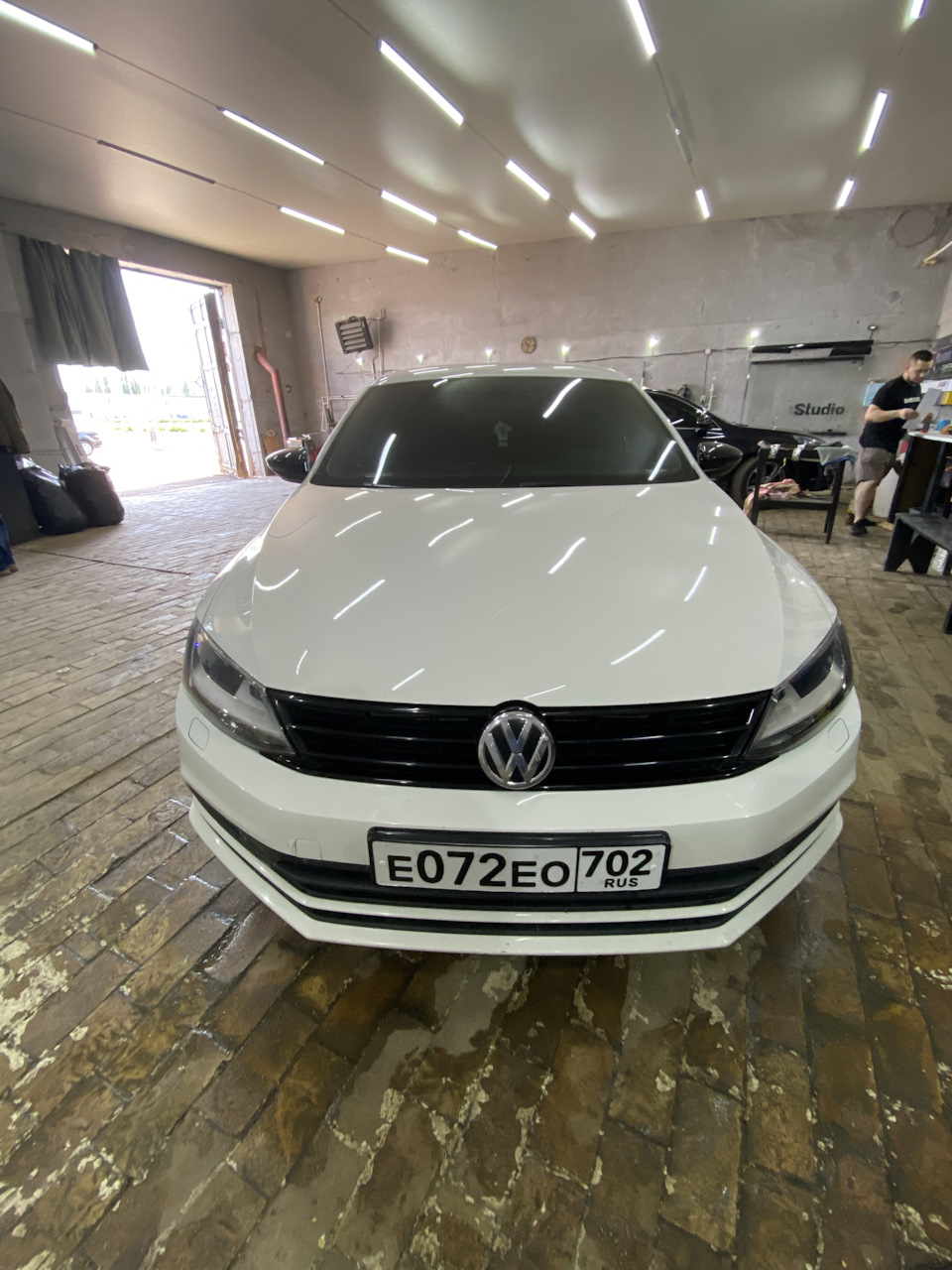 2 Фотохромная пленка — Volkswagen Jetta VI, 1,6 л, 2015 года | аксессуары |  DRIVE2