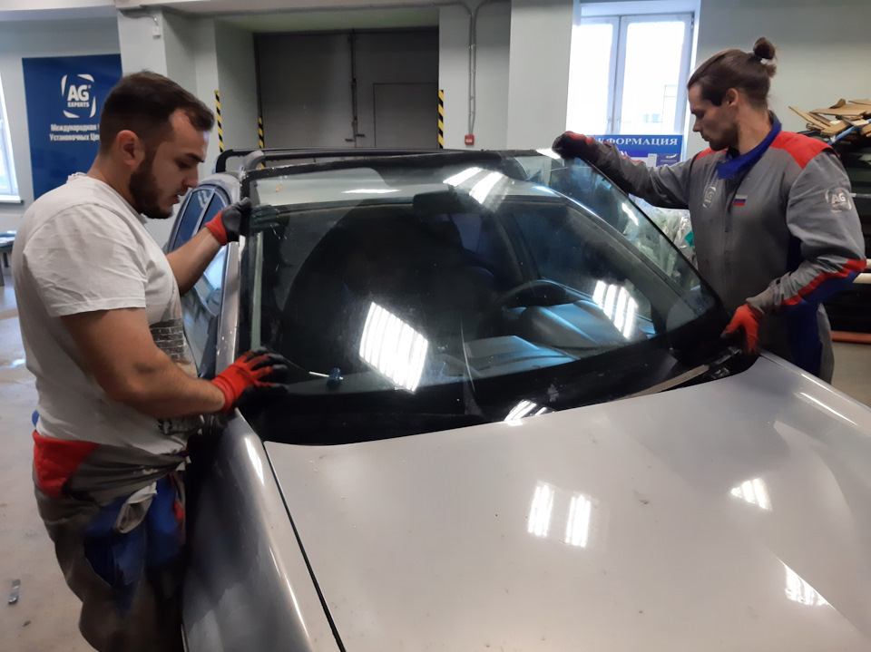 Лобовое стекло меган2 и бескаркасные щёки! — Renault Megane II, 1,4 л ...