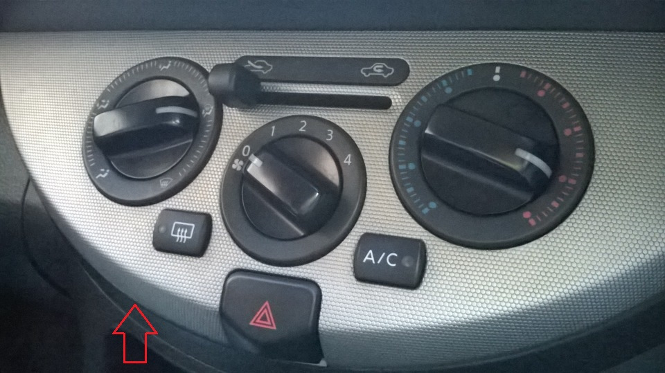 Датчик температуры воздуха в САЛОНЕ. — Nissan Note (1G), 1,5 л, 2010 ...