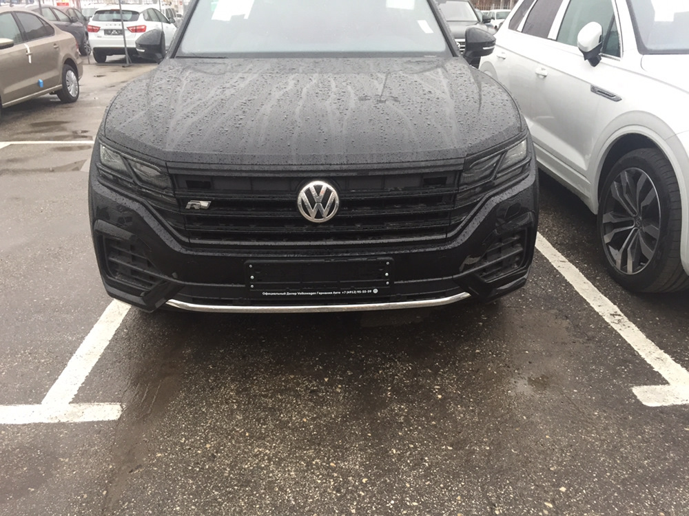 Volkswagen Touareg r line Black Style 2020