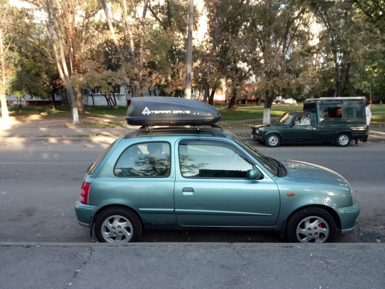 Nissan Micra багажник