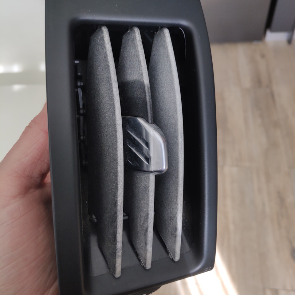 ⓼ Восстановление дефлекторов воздуховодов — Land Rover Freelander 2 ...