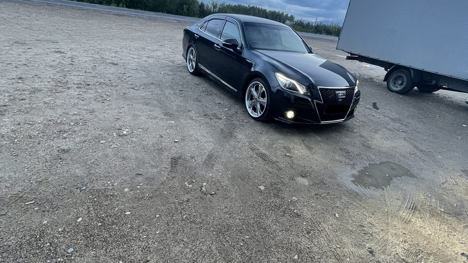 Toyota Crown s210 athlete Black Style